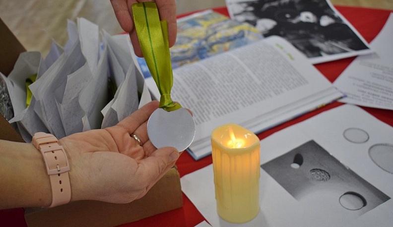 В Тарусе в память о жителях Ленинграда зажглись блокадные «светлячки»