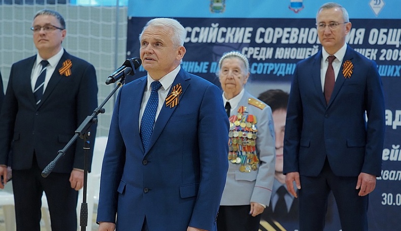 В Калуге открылись всероссийские юношеские соревнования по волейболу