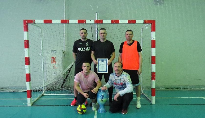 АО «Кировская керамика» провело турнир по мини-футболу среди трудовых коллективов