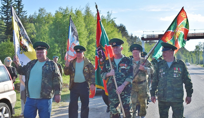 В Тарусе пограничники провели боевой расчёт