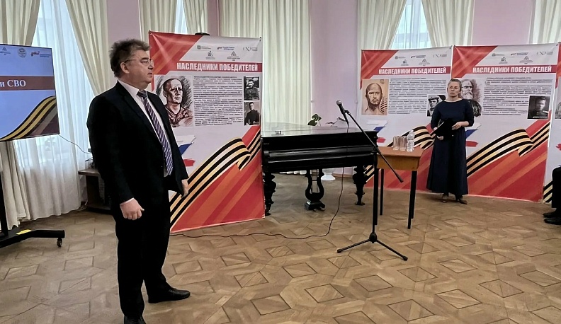 В Полотняном Заводе открылась выставка «Наследники победителей»