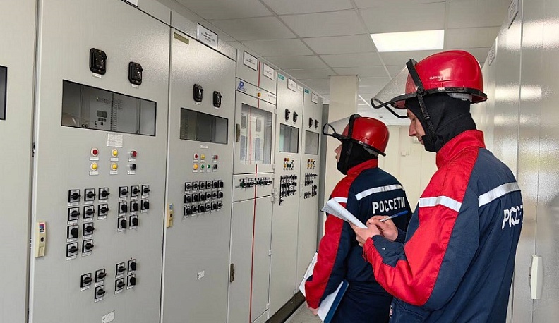 Владислав Шапша поздравил калужан с Днем энергетика