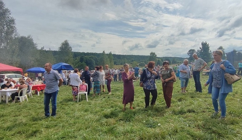 В Людиновском районе отметили Яблочный спас