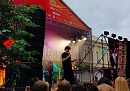 Калужские молодожёны исполнили свой первый танец под песню «Драгни» на Дне молодёжи