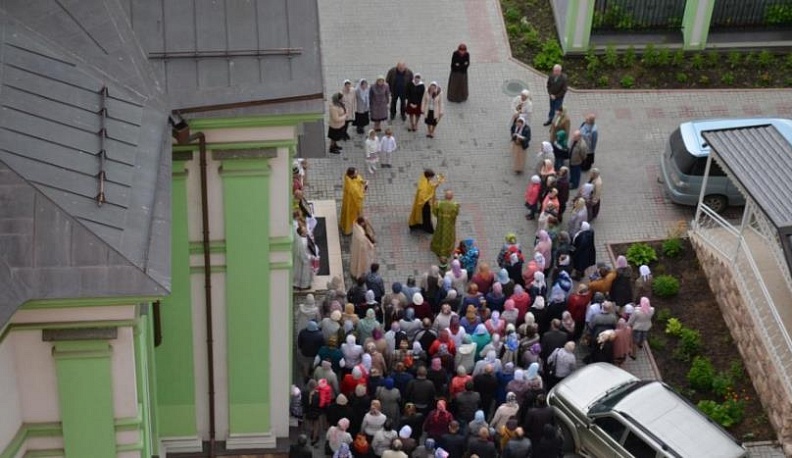 С завтрашнего дня в Калужской области закрывают для посещения храмы
