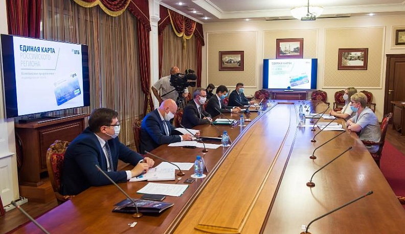 Владислав Шапша продолжает встречи с представителями региональных отделений крупнейших банков России