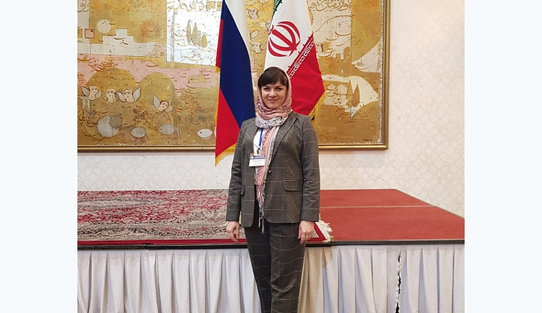 Не снимая платка