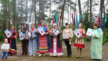 На Троицких гуляниях в Юхнове прошёл конкурс «Лучшее сказочное блюдо»