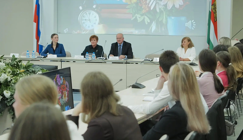 В 2025 году в сферу образования Калужской области пришло 258 молодых специалистов 