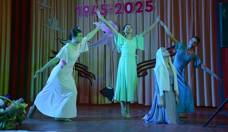 Коллектив Калужского дома-интерната для престарелых и инвалидов поздравили с Днем социального работника