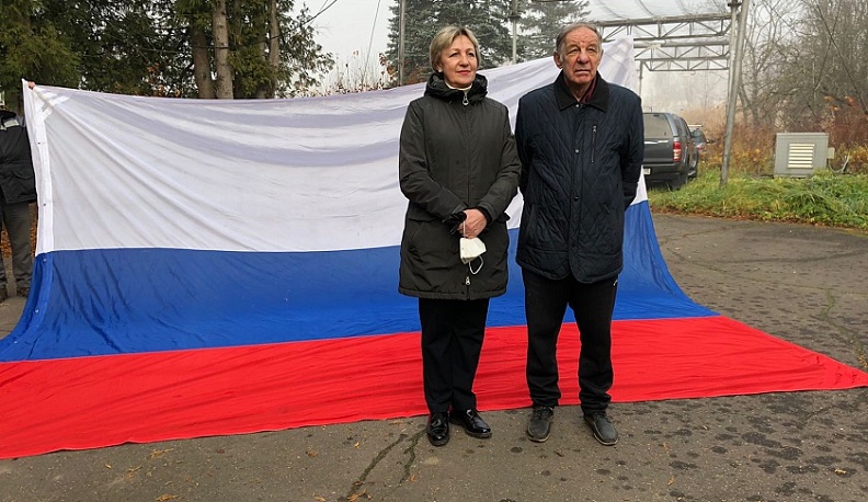 Над обнинской метеомачтой взвился государственный флаг России