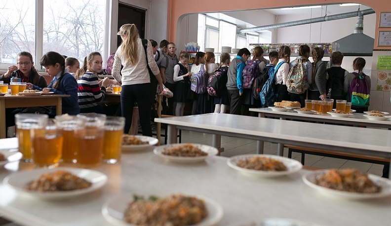 В Калуге выявили нарушения по организации питания в школах и детсадах