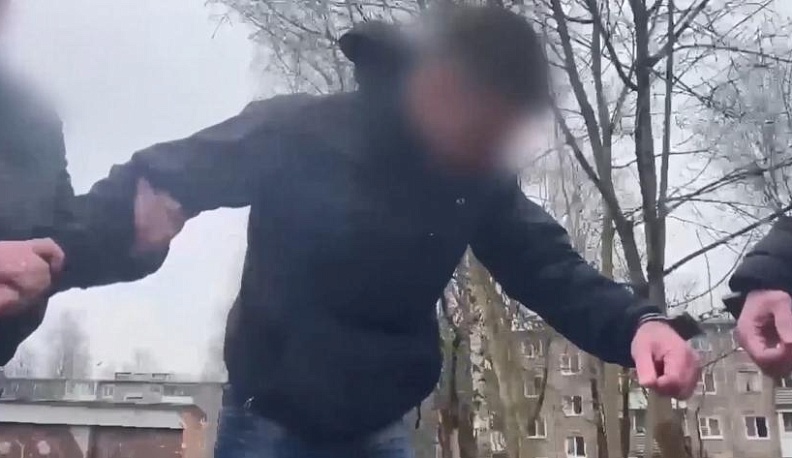 Разыскиваемого четыре года мужчину калужские полицейские задержали в соседнем регионе