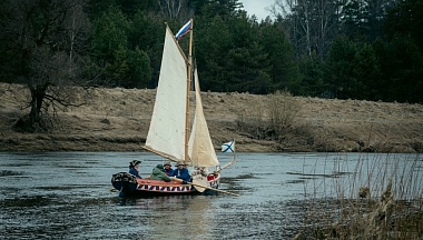 В национальном парке «Угра» состоялся мемориальный поход-реконструкция в честь командира Второй камчатской экспедиции Василия Прончищева 