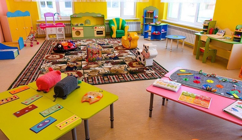 Владислав Шапша потребовал от глав муниципалитетов поддерживать тепло в детсадах