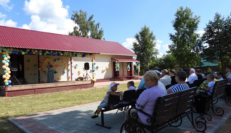 В Износковском районе в рамках нацпроекта отремонтировали сельский дом культуры