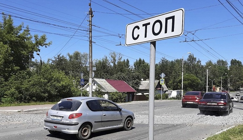 В Калуге устраняют недействующие железнодорожные переезды