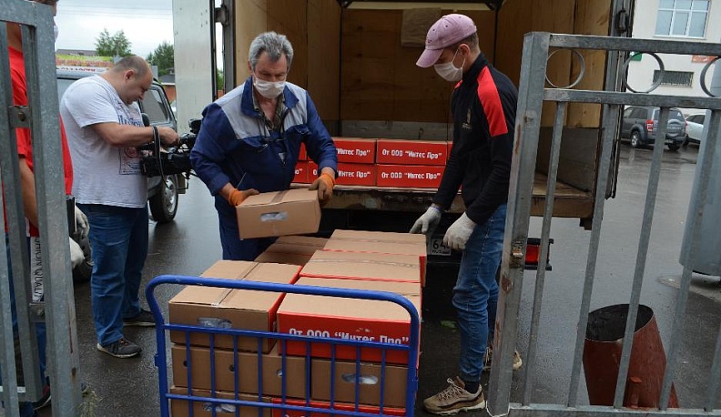 Малоярославецкой больнице передано 25 тысяч защитных масок