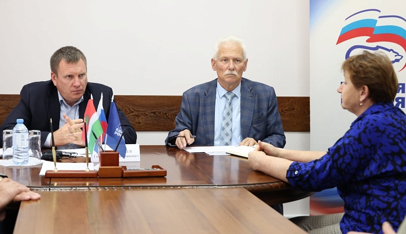 Геннадий Новосельцев помог матери участника СВО решить вопрос с получением удостоверения