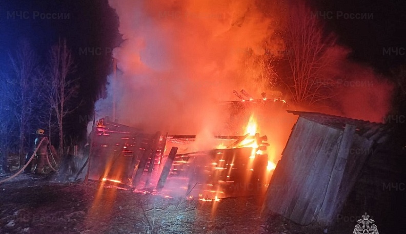 В Калужской области дотла сгорел жилой дом