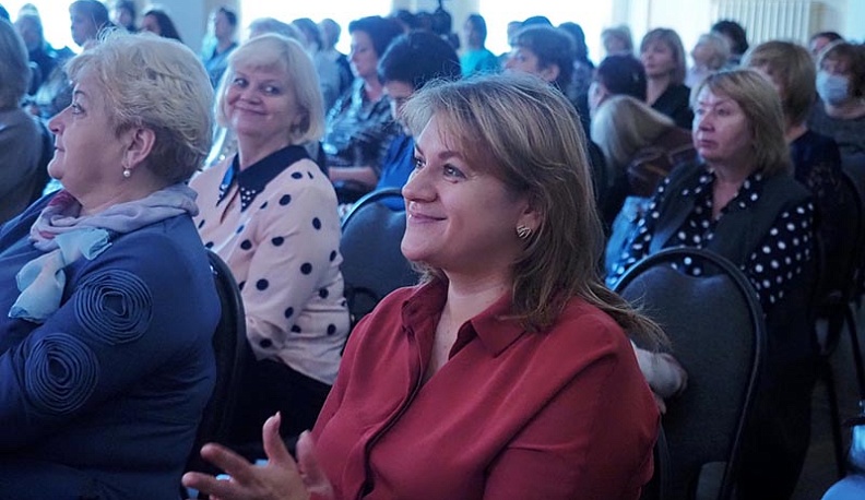 Калужских воспитателей поздравили с профессиональным праздником