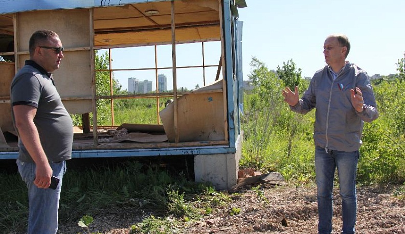 Калужские активисты ОНФ занялись заброшенным строительным городком в микрорайоне Кошелев