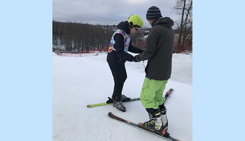 Калужские дети с особенностями развития встали на горные лыжи