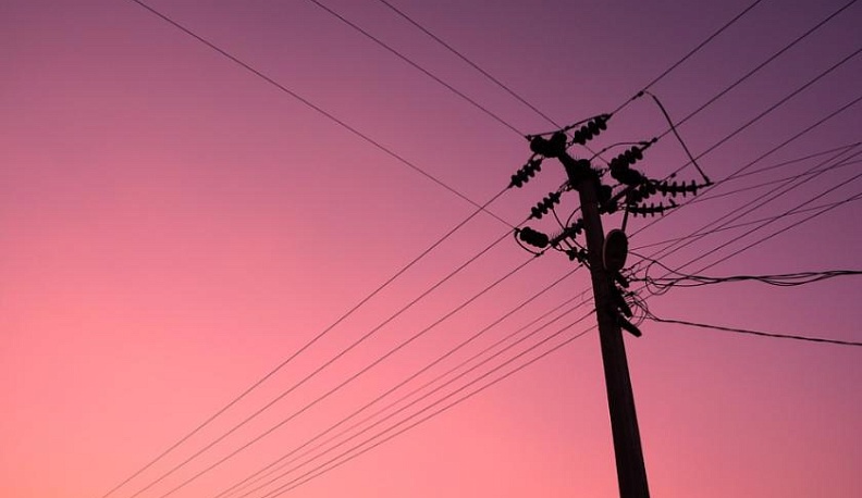 Несовершеннолетний водитель попал в больницу после ДТП