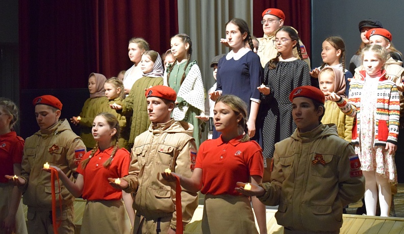 В Тарусе зажгли огни Памяти