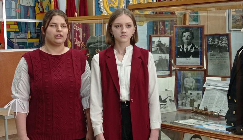 Людиновцы присоединились к акции «Крымская весна»