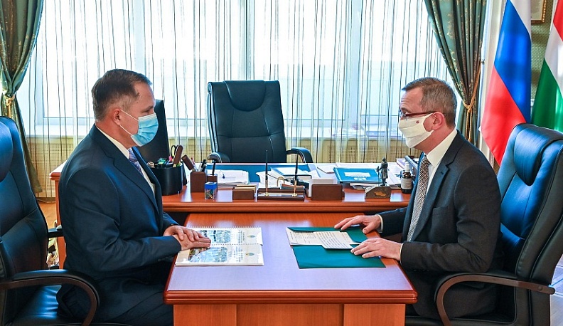 Руководитель регионального гостехнадзора доложил губернатору об обеспечении безопасности работы сложной техники