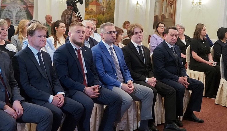 В Калуге чествовали призеров премии «Служение»
