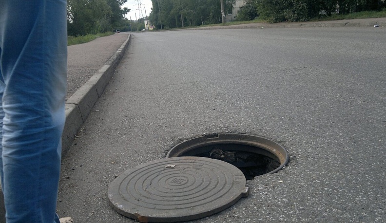 В Малоярославце воруют крышки от люков и сдают на металл в Обнинск