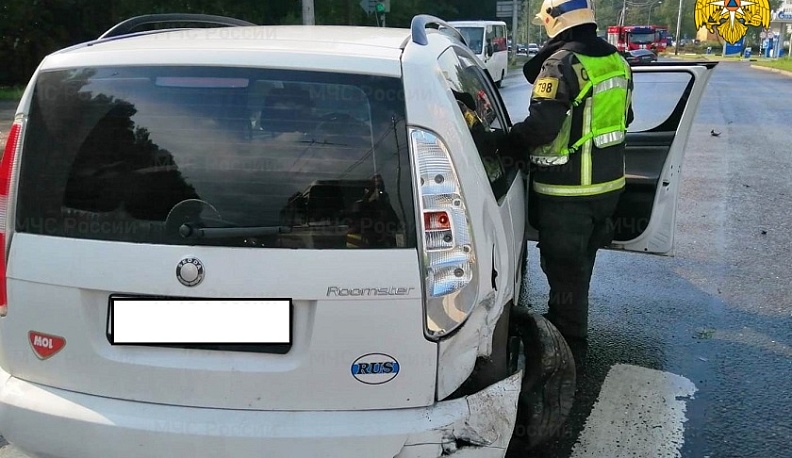 В Калуге в аварии на Московской пострадал человек