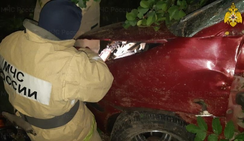 В Калужской области погибла 21-летняя девушка-водитель "Хёндэ" 