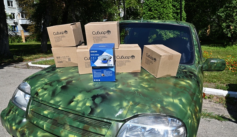 Три автомобиля с гуманитарным грузом отправляют волонтеры из Калуги в ЛНР