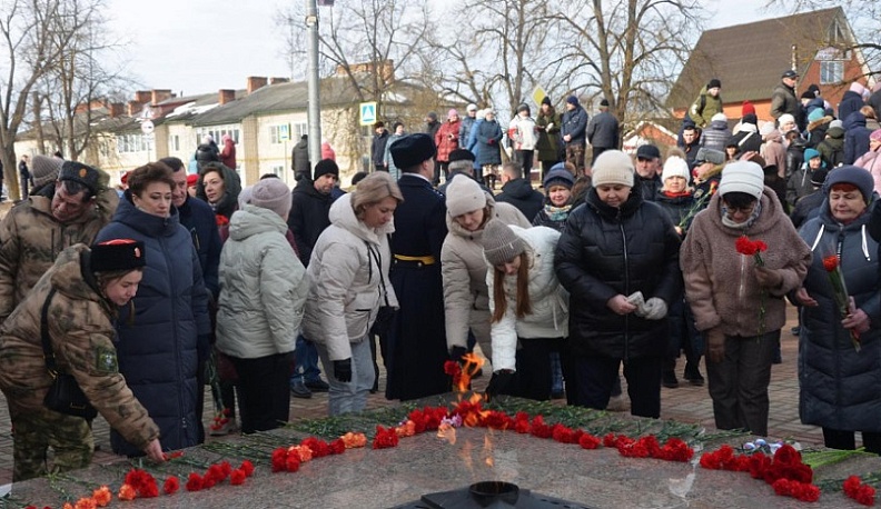 В Юхнове прошел митинг, посвящённый дню освобождения города от фашистов