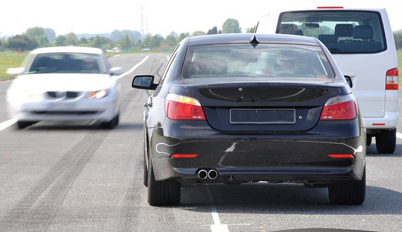 Калужанам предложили создать слоган кампании по сокращению аварий