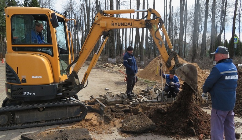 В Спас-Деменске проложили газовую трубу к будущему Вечному огню на мемориале