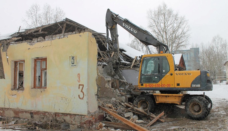 В областном центре снесут 30 расселенных домов