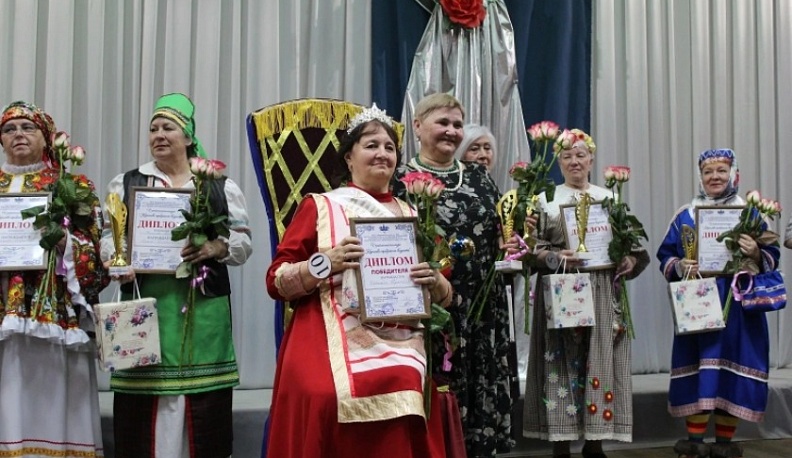 В Дзержинском муниципальном округе выбрали «королеву серебряного возраста»