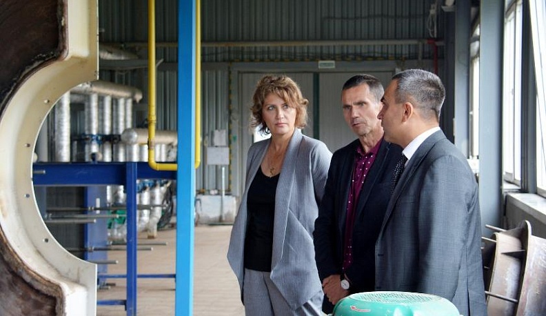 Горячие дни холодного лета