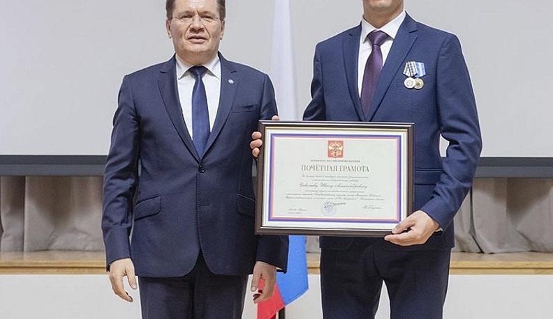 Владислав Шапша поздравил учёных Калужской области, получивших Почётные грамоты Президента РФ