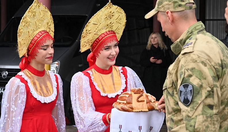 В Калугу вернулись после выполнения задач спецоперации на Украине сотрудники СОБРа и ОМОНа
