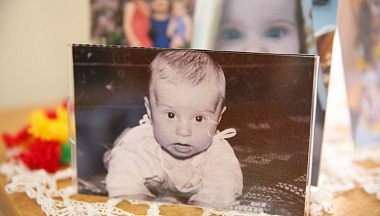 В Калужском родильном доме открылась вторая фотовыставка «Мой дом рождения»