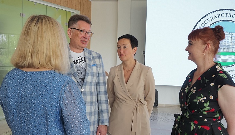 В Калуге прошла встреча с участниками платформы «Россия - страна возможностей»