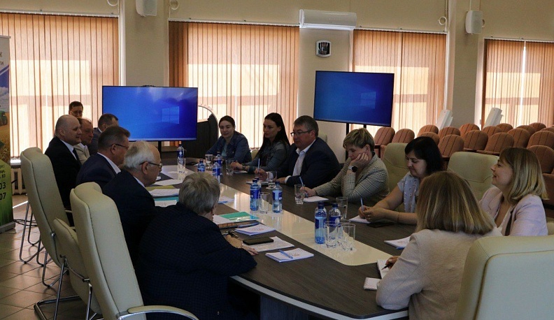 Калужские аграрии изучили опыт своих коллег в Липецкой области