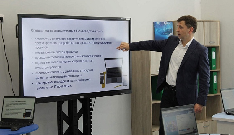 Юных калужан научили разрабатывать приложения