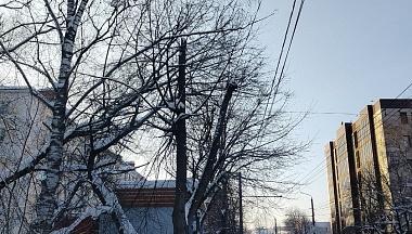 В Калуге продолжает идти снег