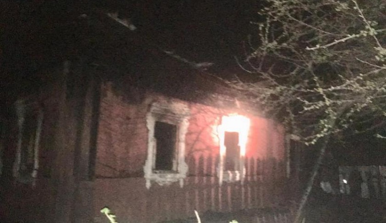 В Дзержинском районе выясняются обстоятельства пожара, в котором погибла пожилая женщина